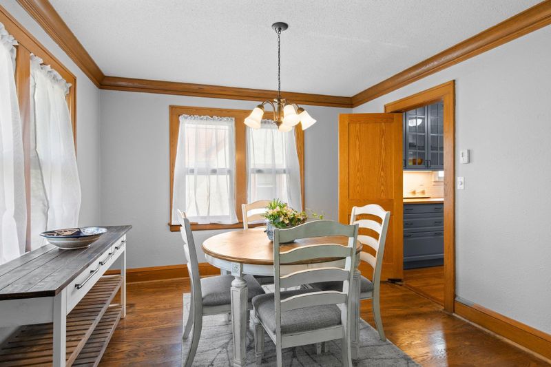 141 14th Ave S, South Saint Paul, MN 55075