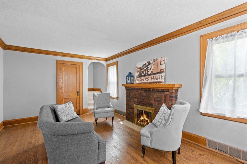 141 14th Ave S, South Saint Paul, MN 55075