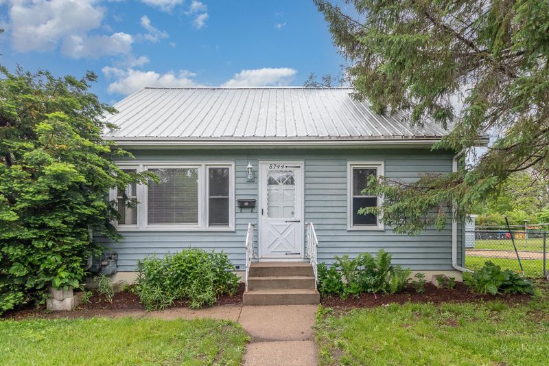 8744 1st Ave S, Minneapolis, MN 55420