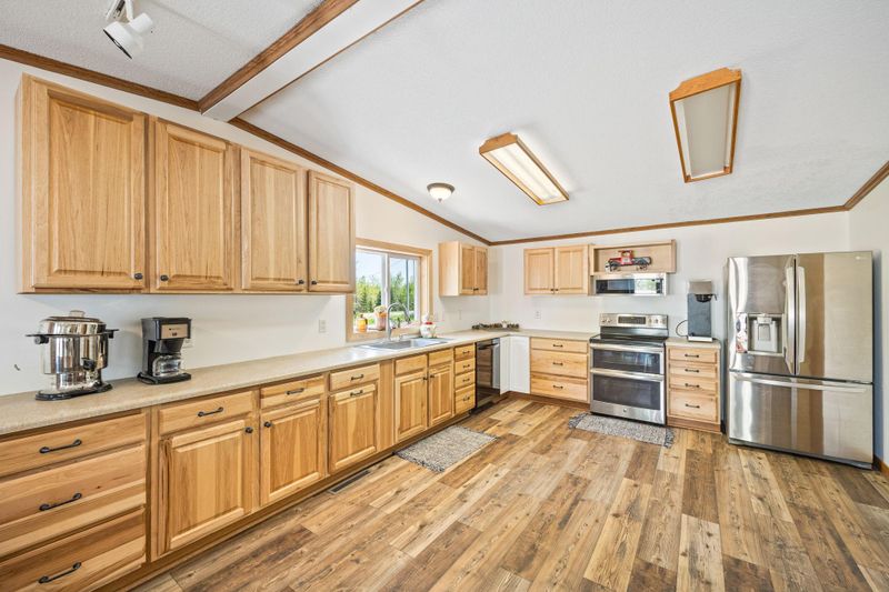 21921 748th Ave, Dassel, MN 55325