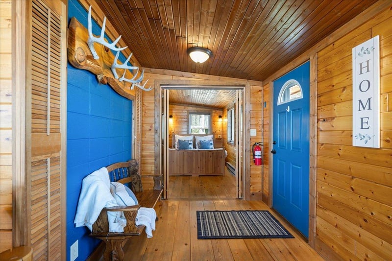 10409 Norway Pine Rd, Side Lake, MN 55781