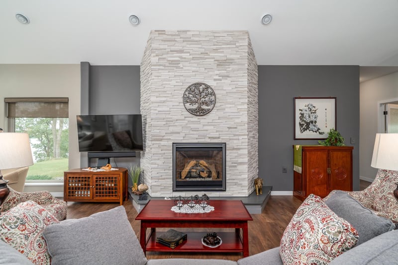 34305 Oak Lake Cir SE, Erskine, MN 56535
