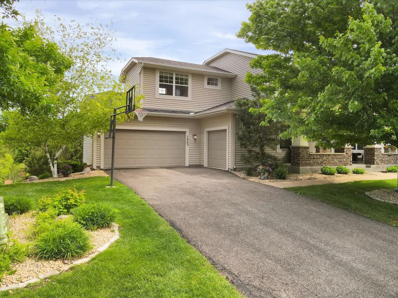 7003 Jenks Dr, Rockford, MN 55373