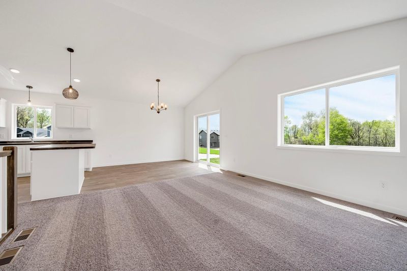 504 Jewell St, Mora, MN 55051