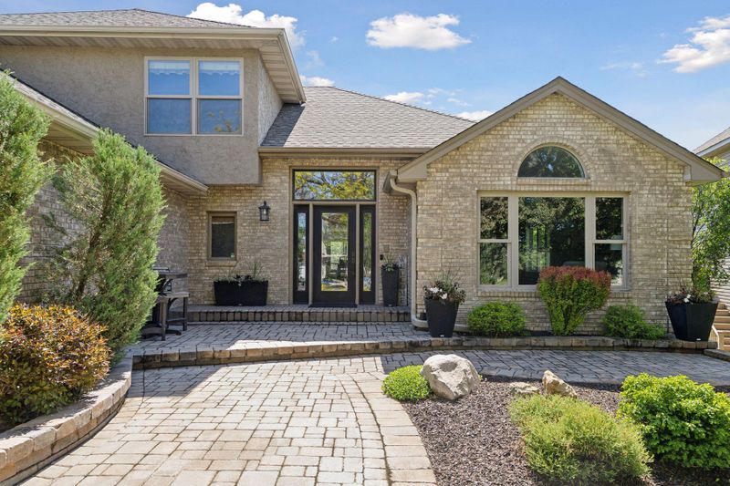 1423 Rosewood Ct, New Brighton, MN 55112
