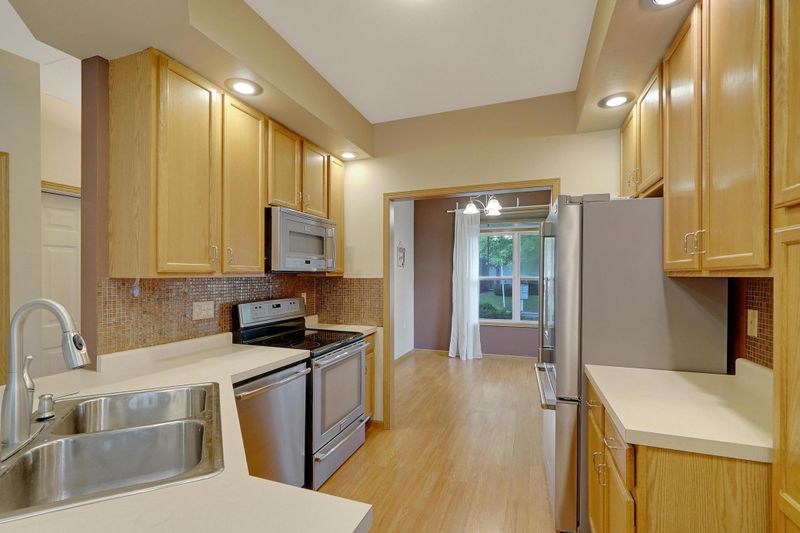2232 Lower Afton Rd E, Saint Paul, MN 55119