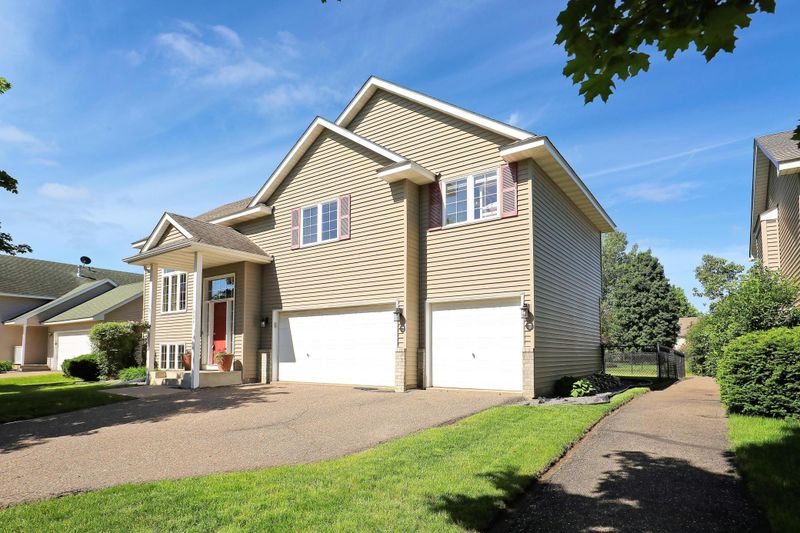 604 11th St, Farmington, MN 55024