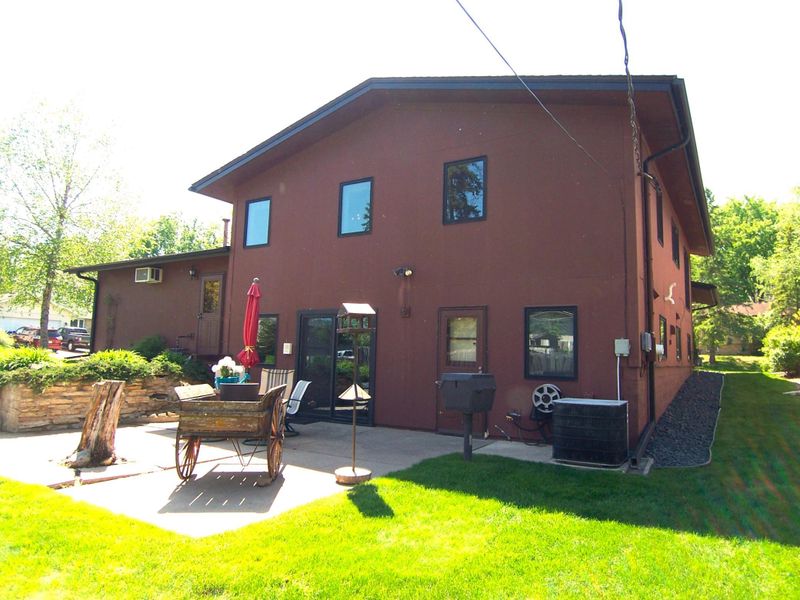 2219 Mitchell Ave, Saint Paul, MN 55119