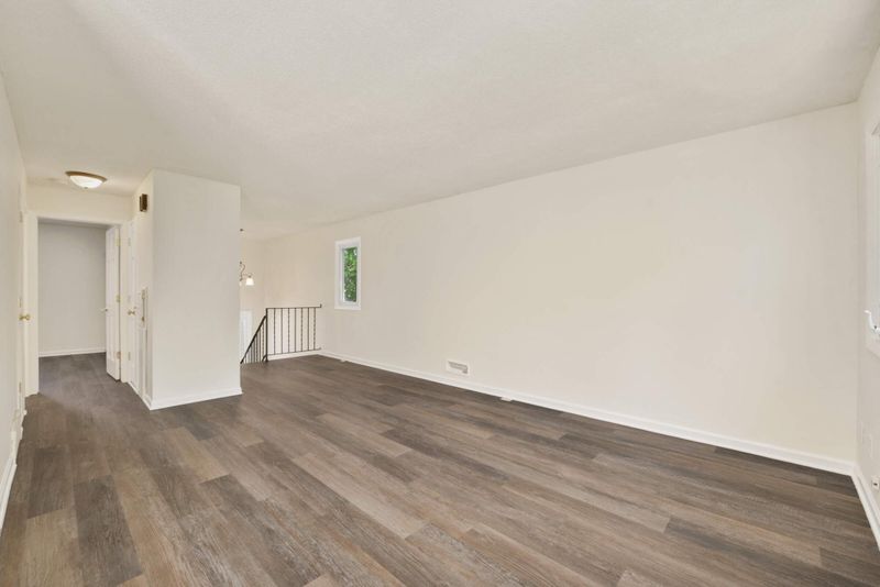 13616 Everton Ave, Apple Valley, MN 55124