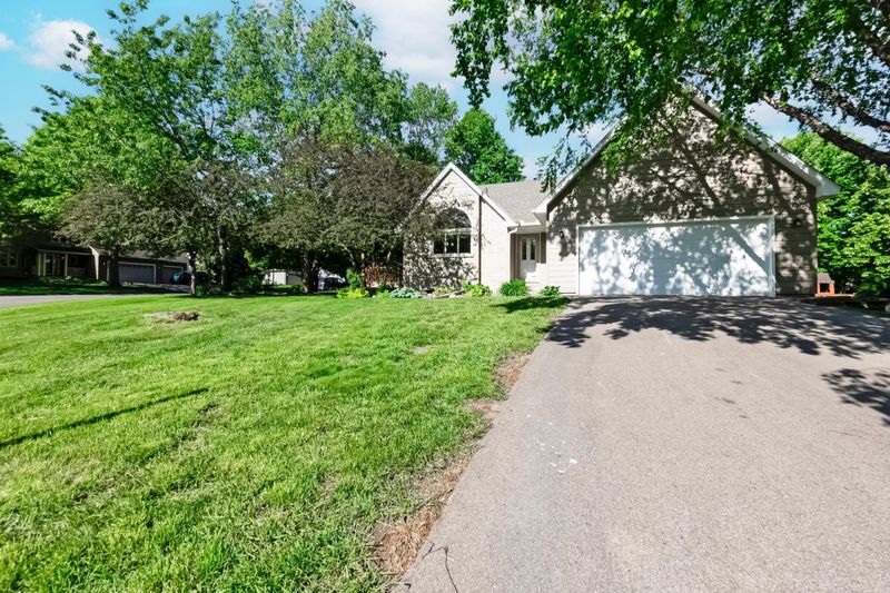 1436 Fallbrook Ln, Woodbury, MN 55125