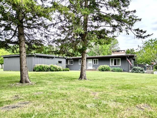 156 Cedar Point Rd, Redwood Falls, MN 56283