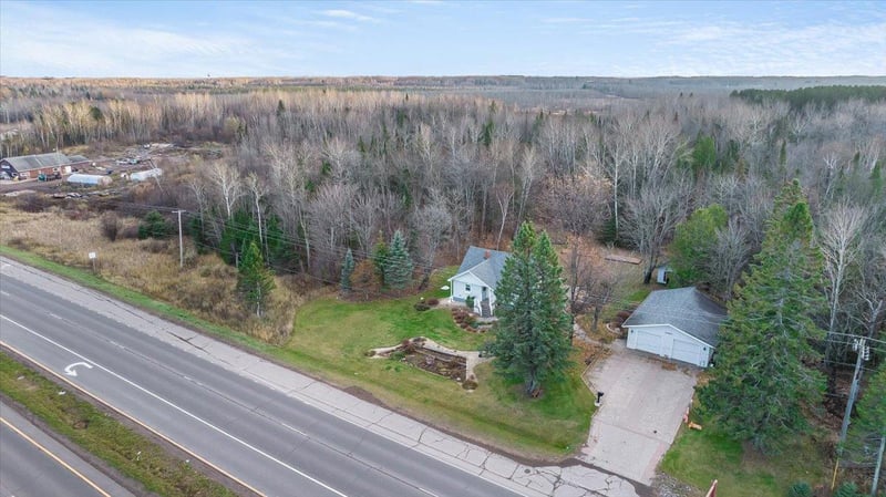 5480 Miller Trunk, Hermantown, MN 55811