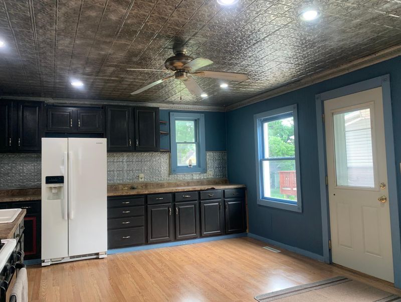 921 Ramsey St, Hastings, MN 55033