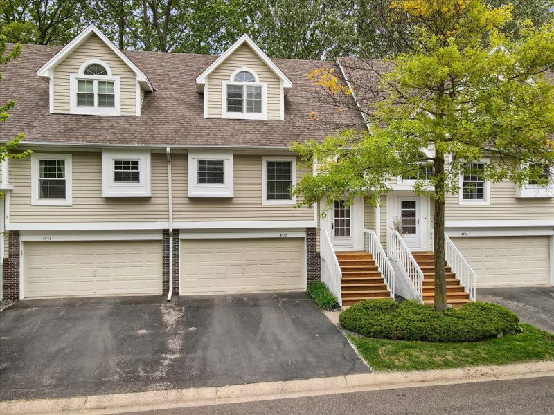 4930 Bayswater Rd, Minnetonka, MN 55345