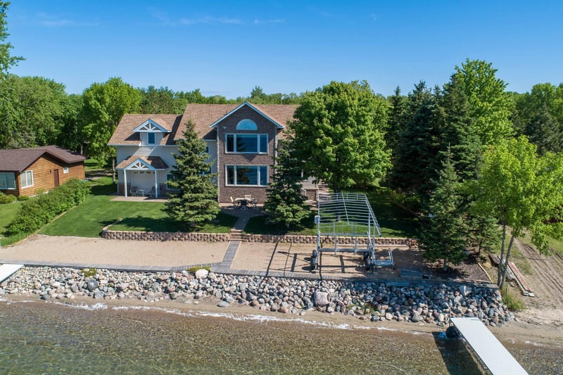 39116 Rokmar Trl, Battle Lake, MN 56515