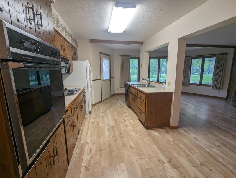 21248 State Highway 55 SW, Kensington, MN 56343
