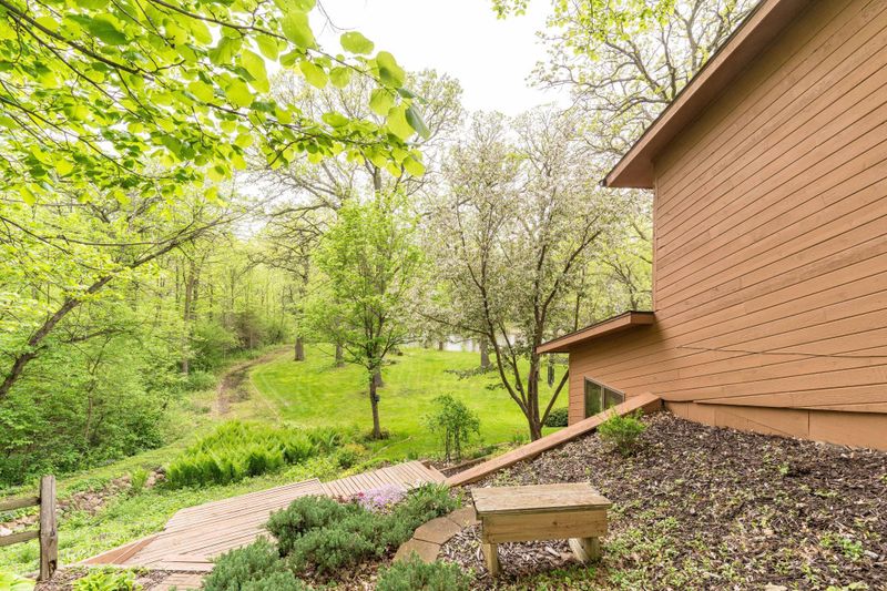 23492 Oakview Heights Dr, Fergus Falls, MN 56537