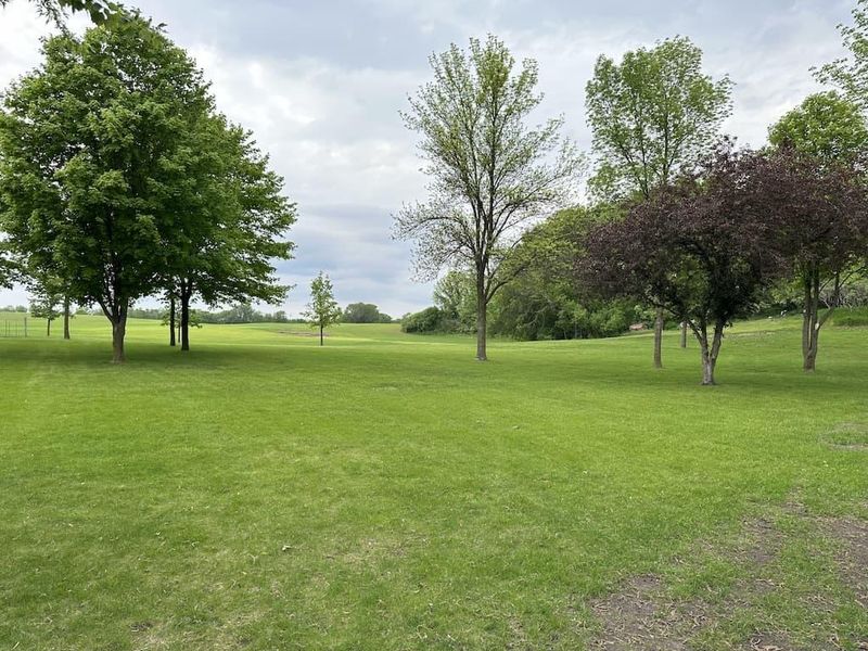 16728 Golfview Ct, Paynesville, MN 56362