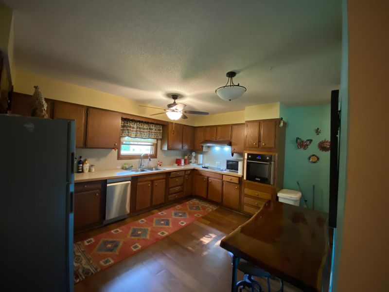 723 6th St SW, Wells, MN 56097
