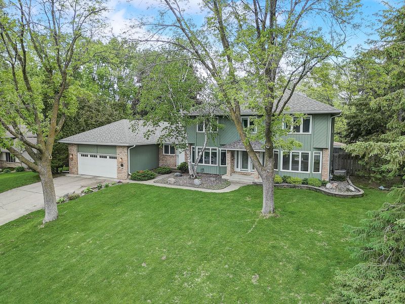 12610 46th Ave N, Minneapolis, MN 55442