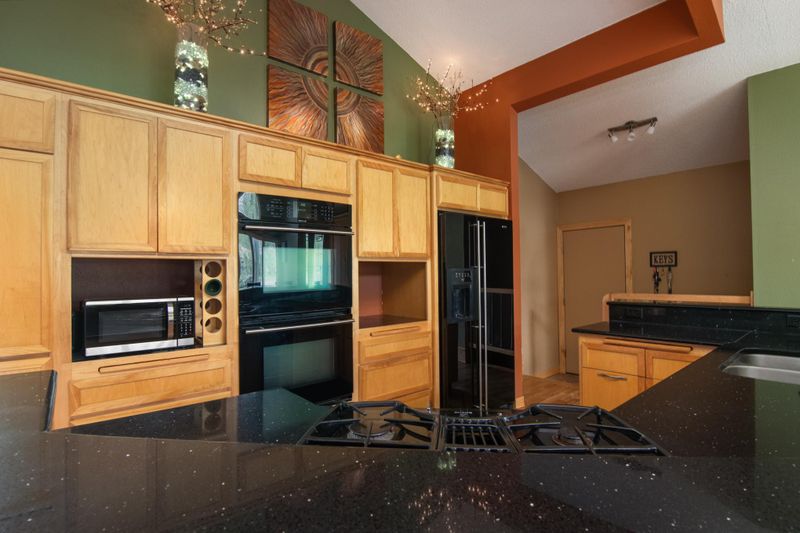 831 Oregon St, Saint Croix Falls, WI 54024