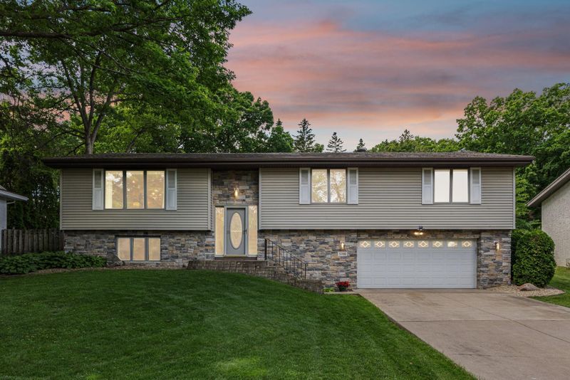 5598 W Danube Rd, Minneapolis, MN 55432