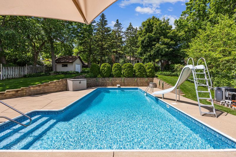 5598 W Danube Rd, Minneapolis, MN 55432