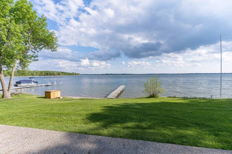 39062 Rokmar Trl, Battle Lake, MN 56515