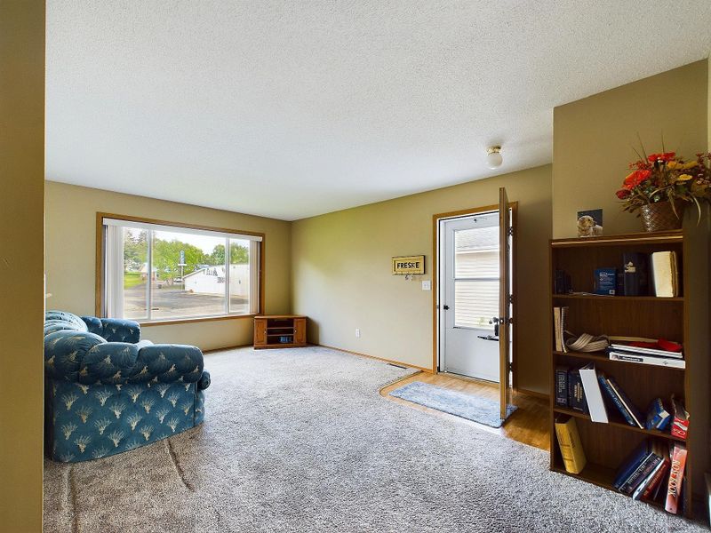 205 E 6th St, Starbuck, MN 56381