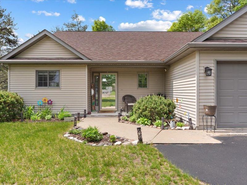 11743 Knotty Pine Dr, Baxter, MN 56425