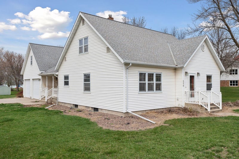 420 1st Ave, Sacred Heart, MN 56285