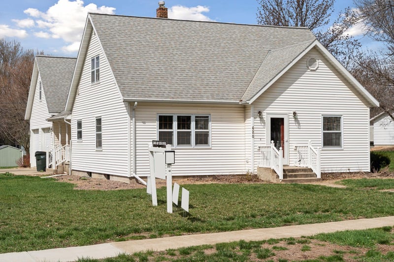 420 1st Ave, Sacred Heart, MN 56285
