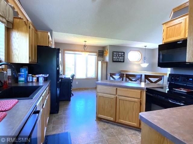 908 Isabella Ave, Clearwater, MN 55320