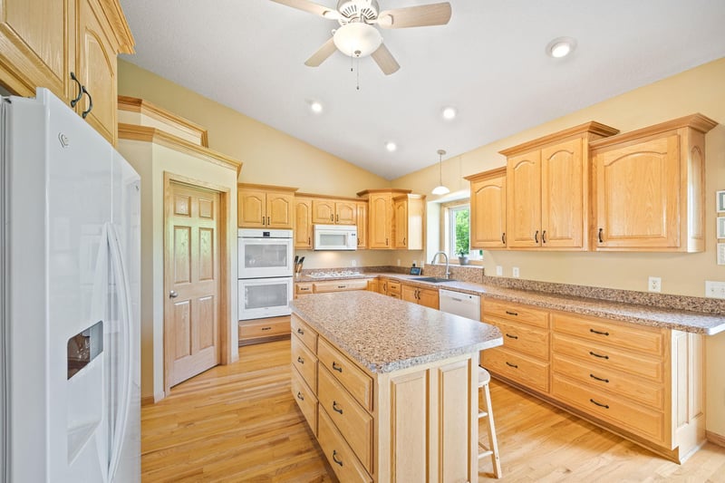 19305 Driscoll St NW, Nowthen, MN 55330