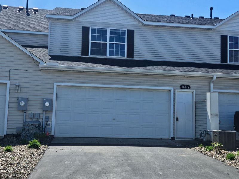 14377 Banyan Ln, Rosemount, MN 55068