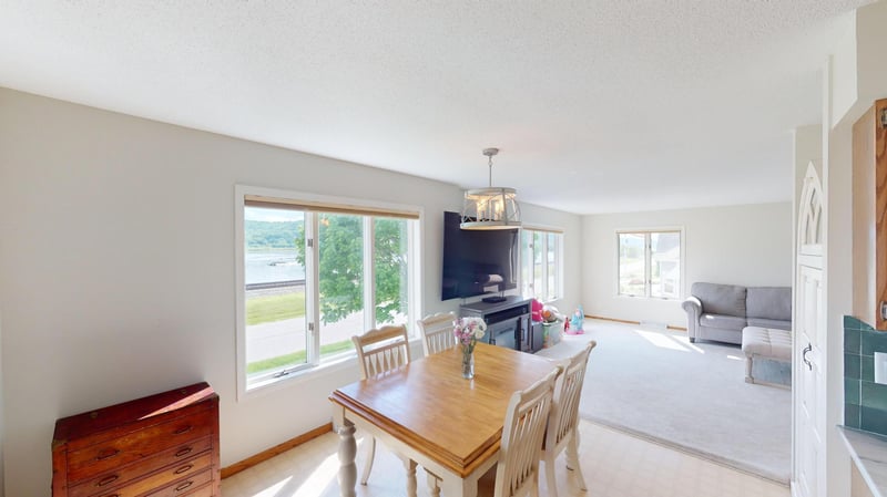 24612 1st St, Trempealeau, WI 54661