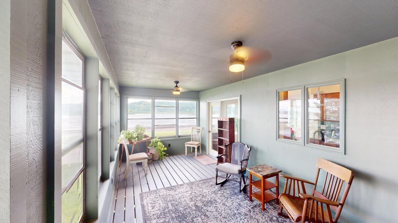 24612 1st St, Trempealeau, WI 54661