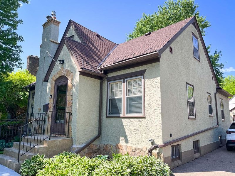 547 Cretin Ave S, Saint Paul, MN 55116