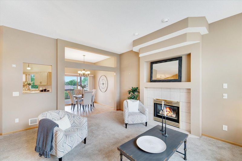 1065 Lilac Ct, Shakopee, MN 55379