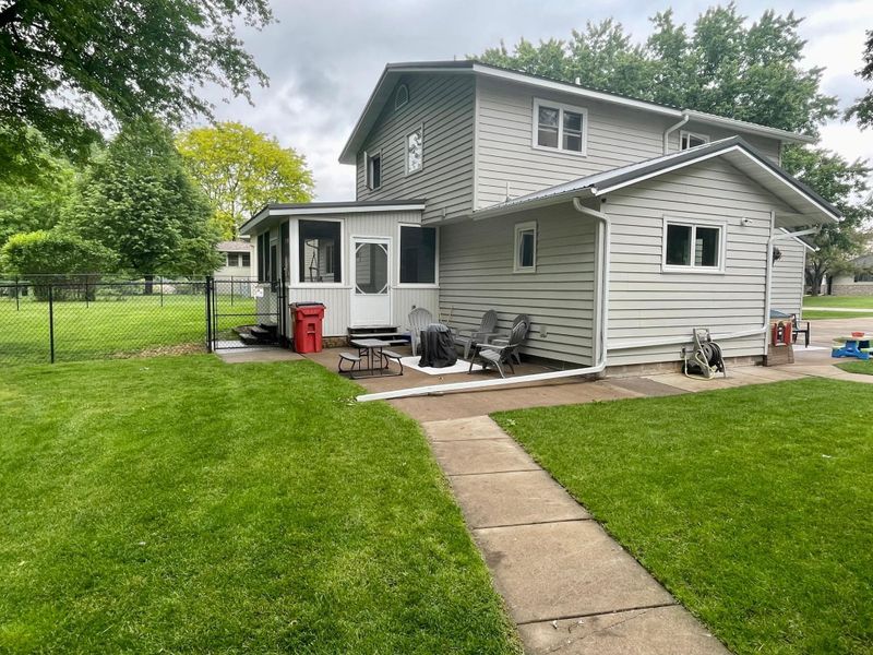1273 Sherry Dr, Minnesota City, MN 55959