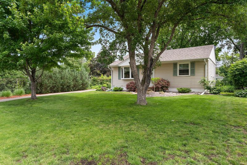 5338 Quail Ave N, Crystal, MN 55429