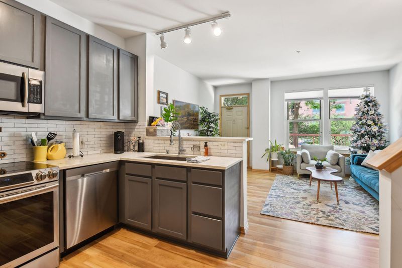 545 N 1st St #105, Minneapolis, MN 55401