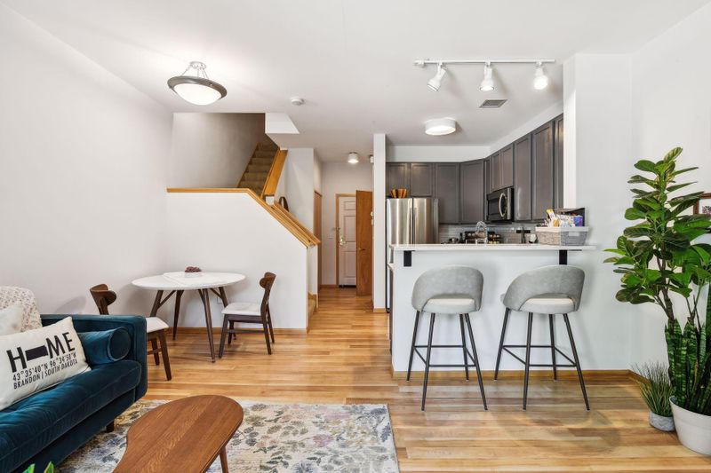 545 N 1st St #105, Minneapolis, MN 55401