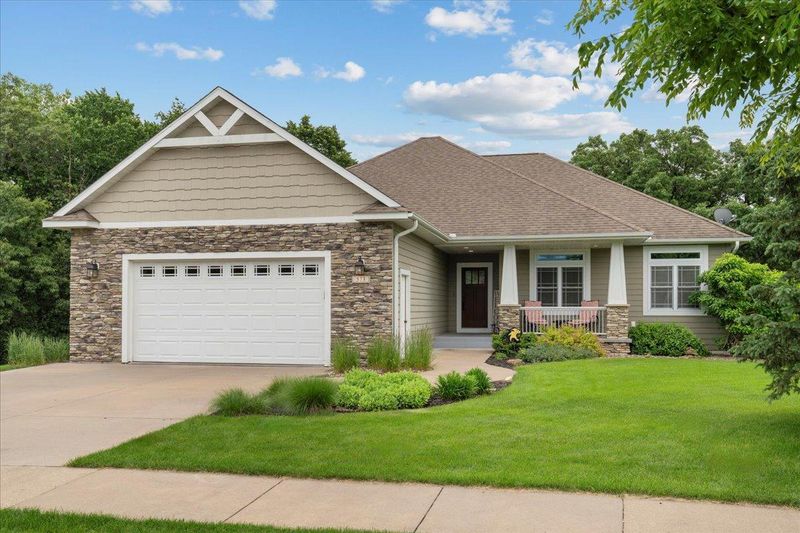 573 Devin Ln, River Falls, WI 54022
