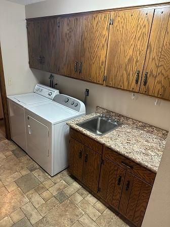 512 4th Ave S, Raymond, MN 56282