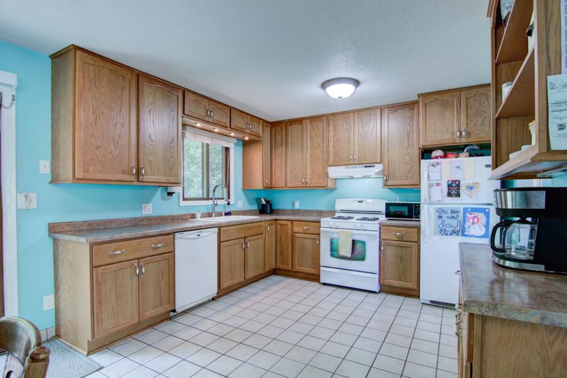 2311 Afton Dr, Menomonie, WI 54751