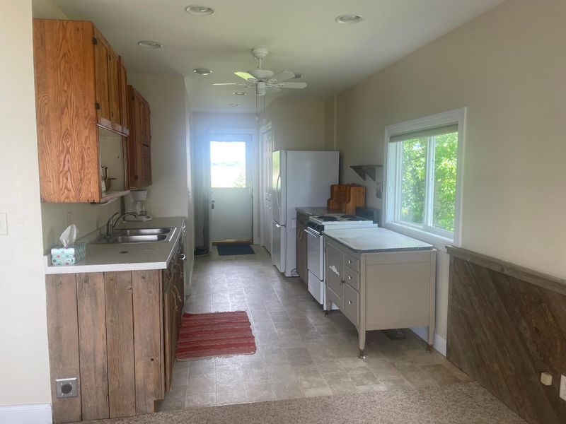 12863 13th St NW, Spicer, MN 56288