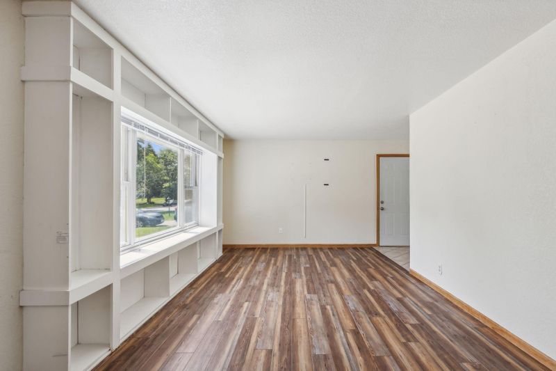 7975 June Ave N, Minneapolis, MN 55443