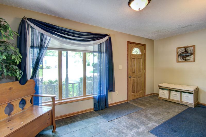 1201 Marilyn Ave, Durand, WI 54736