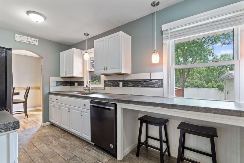 758 Northdale Blvd NW, Coon Rapids, MN 55448